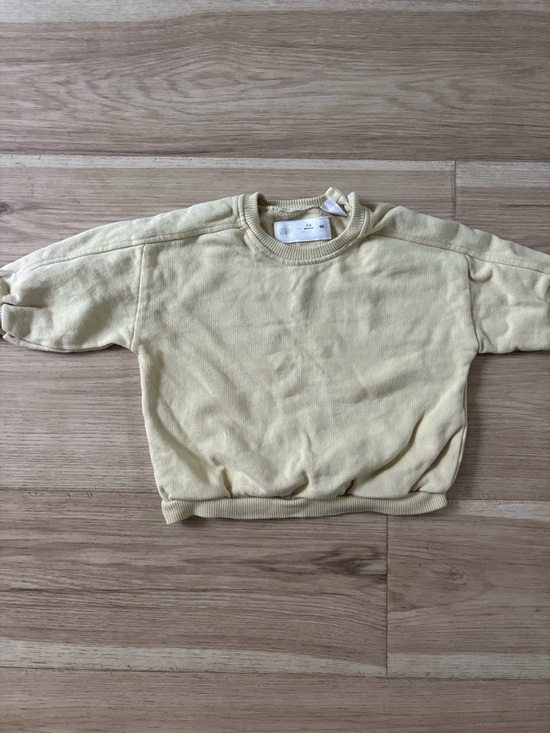 Zara Other - Zara Pale Yellow Kids Crewneck Sweatshirt